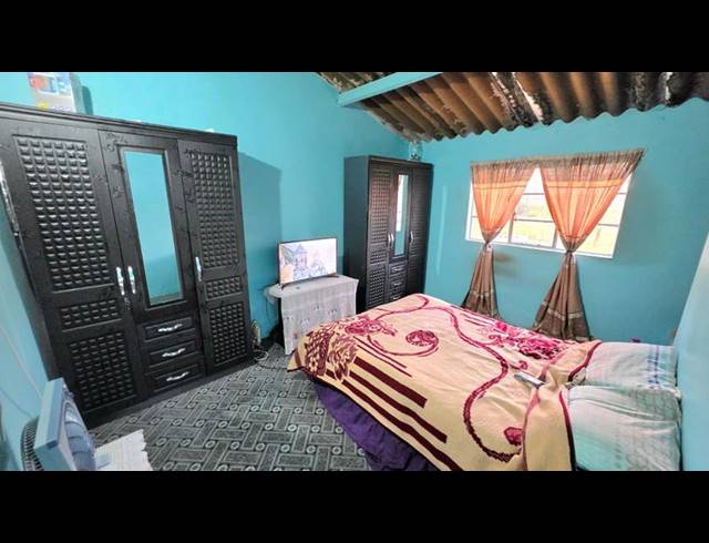2 BEDROOM HOUSE FOR SALE IN WESTCLIFF